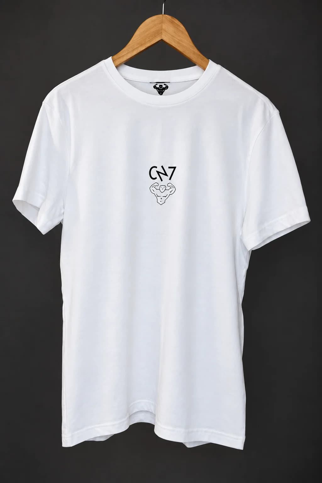Tricou CNT CN7 alb, față, emblema CN7 cu ursul